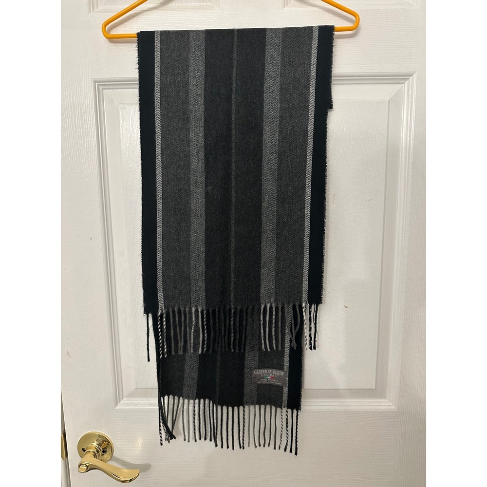 Geoffrey Beene Cashme Scarf Italy Gray Black Herringbone Striped Fringe Winter
